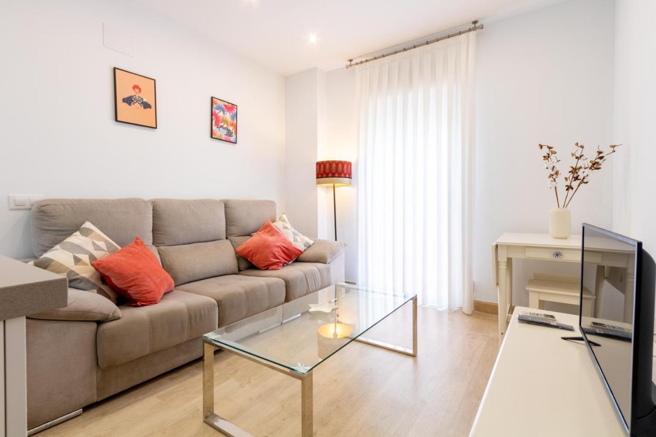 סביליה Charming 2 Bedroom Apartment Triana Bridge By Ocityzen מראה חיצוני תמונה