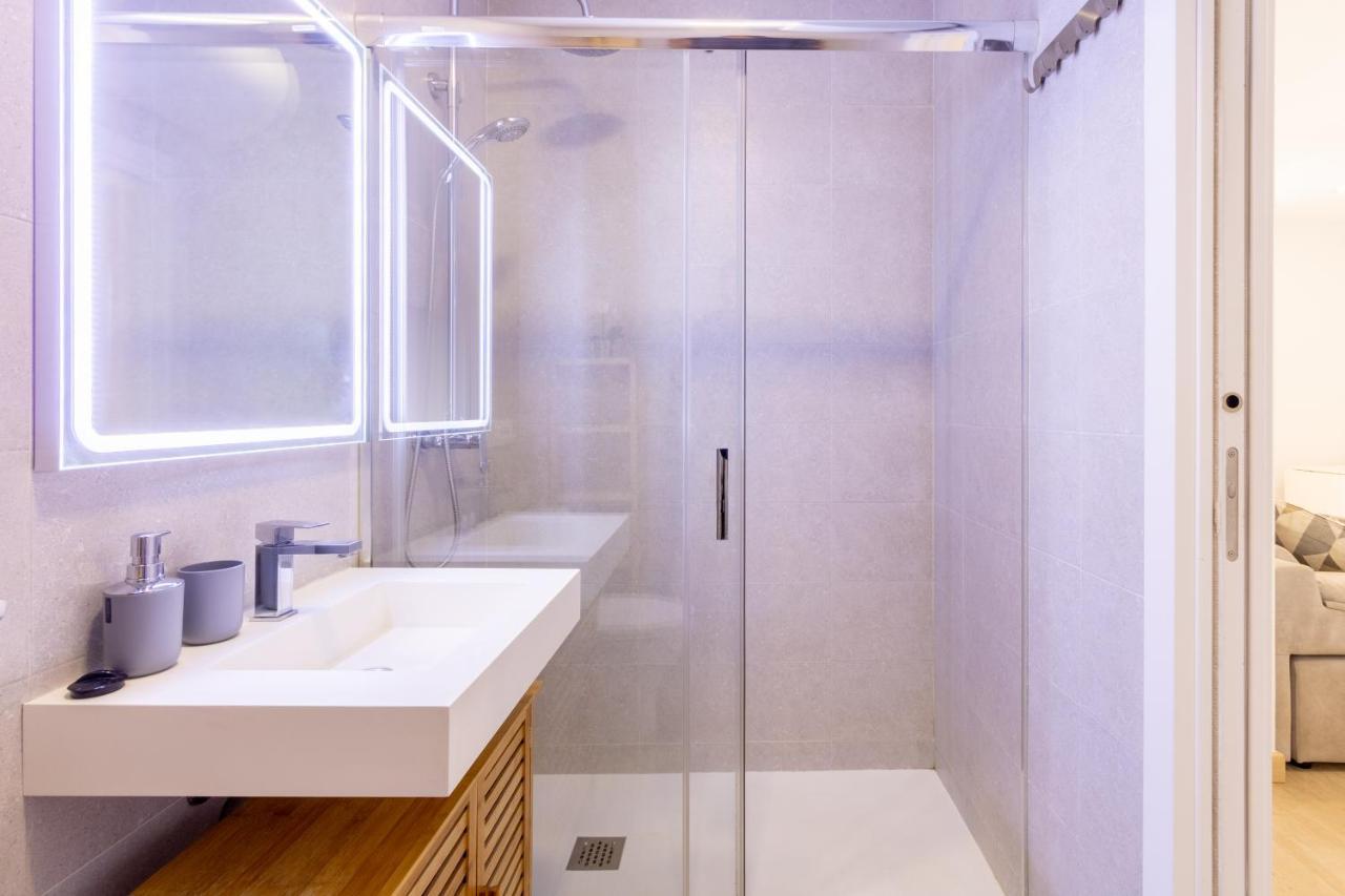סביליה Charming 2 Bedroom Apartment Triana Bridge By Ocityzen מראה חיצוני תמונה